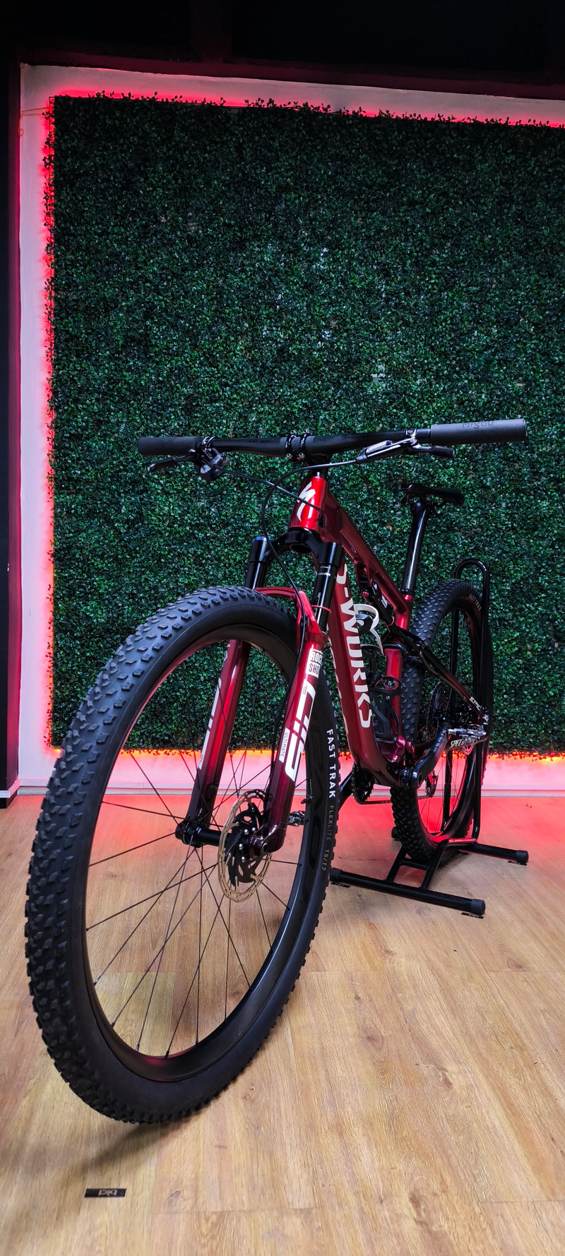 S-WORKS Epic 8